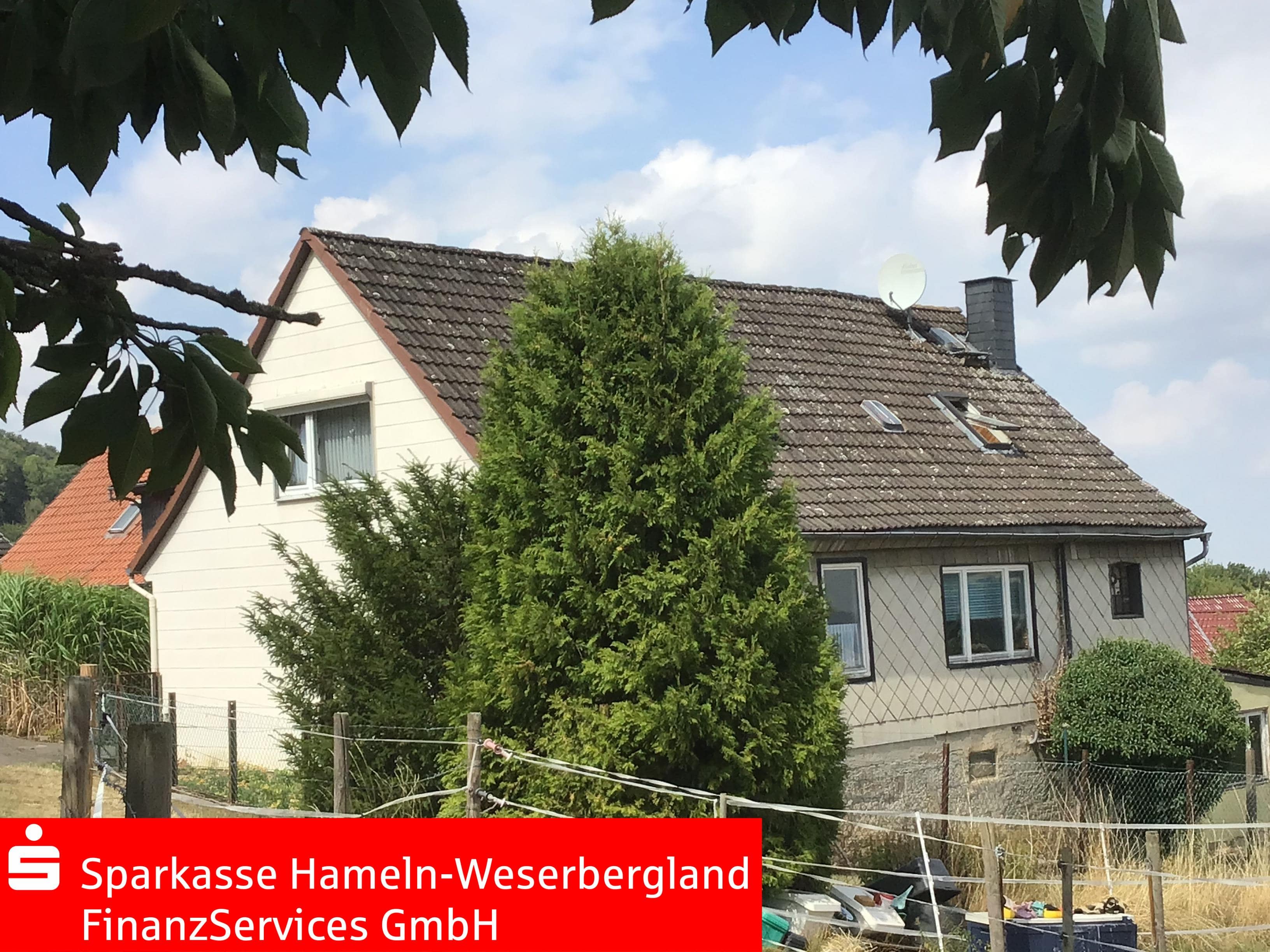 Einfamilienwohnhaus mit Garage und beneidenswerter Sicht ins Deister-Sünteltal