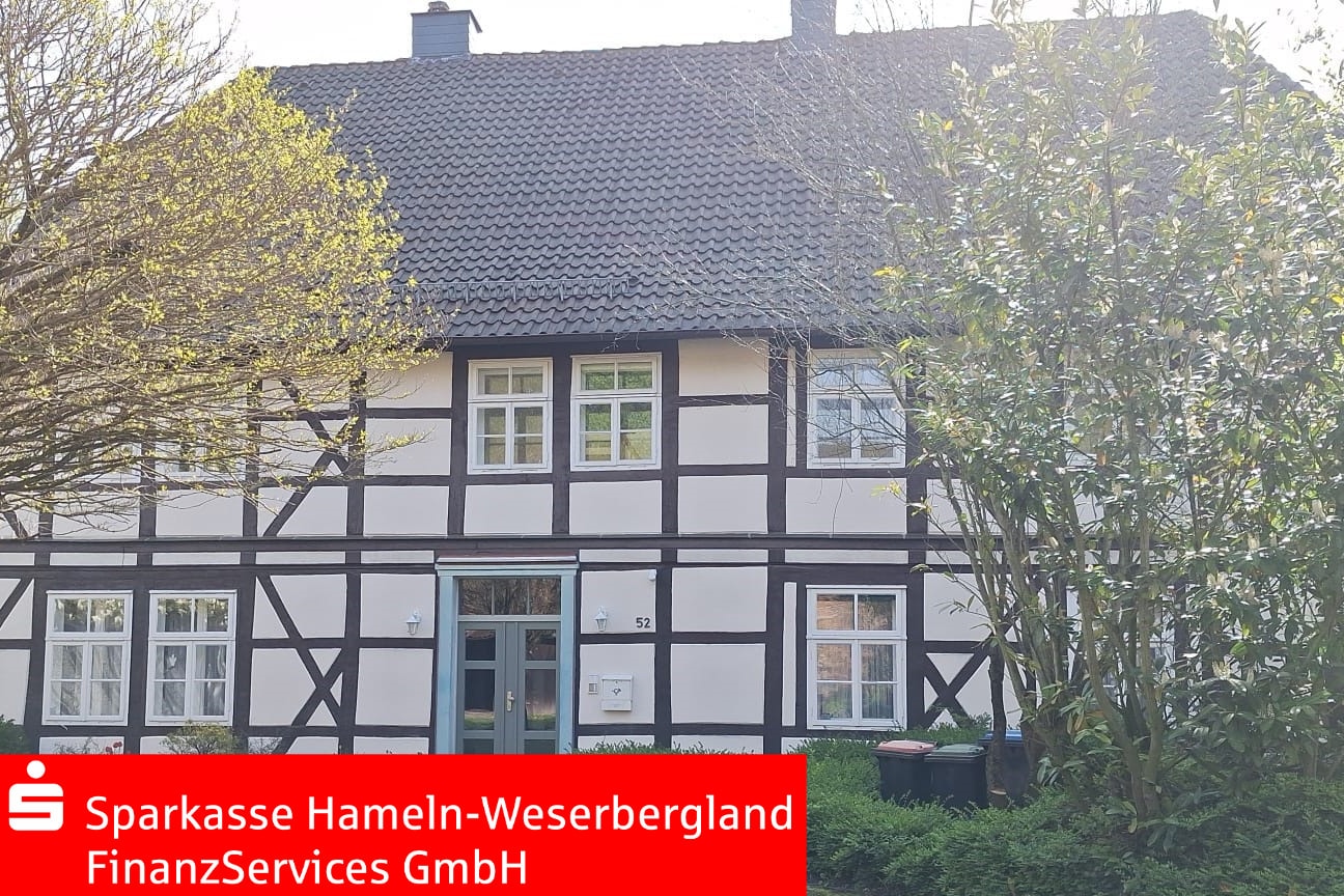 Lauenstein! Ehemaliges Pfarrhaus und Nebengebäude, sowie großes Eigentumsgrundstück!