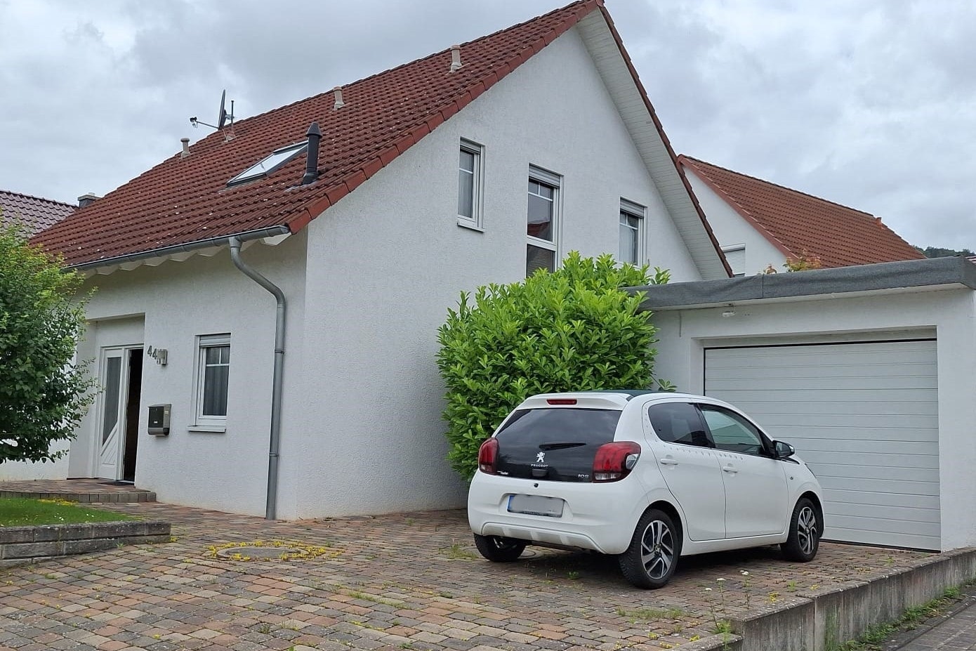 Hameln - Wangelist! Modernes EFH, Bj. 2004 mit pflegeleichtem Erbpachtgrundstück in bester Wohnlage!